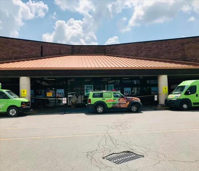 SERVPRO trucks in front of grocery store